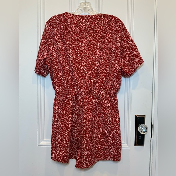 Shein Red Floral Deep V Neck Keyhole Bow Tie Romper - Size L - Picture 3 of 5